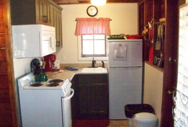 Red Cabin 8